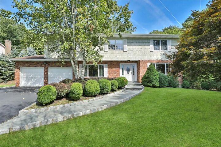 154 Rolling Hills Road  Thornwood NY 10594 photo