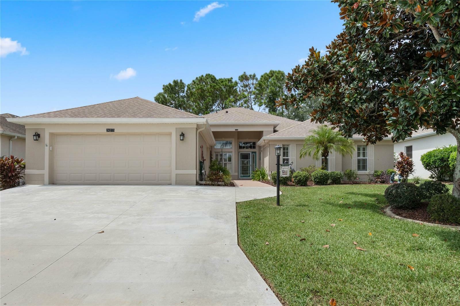 Property Photo:  24215 Belle Mede Drive  FL 34748 