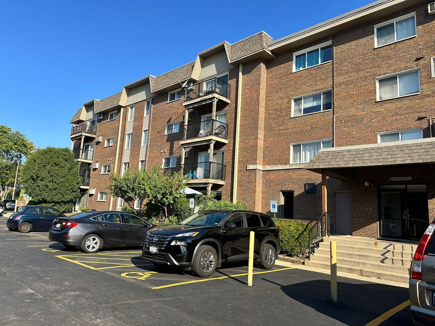 Property Photo: 2300 Beau Monde Terrace 411 IL 60532