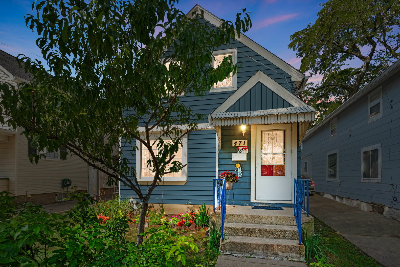 Property Photo:  471 Jackson Street  IL 60505 