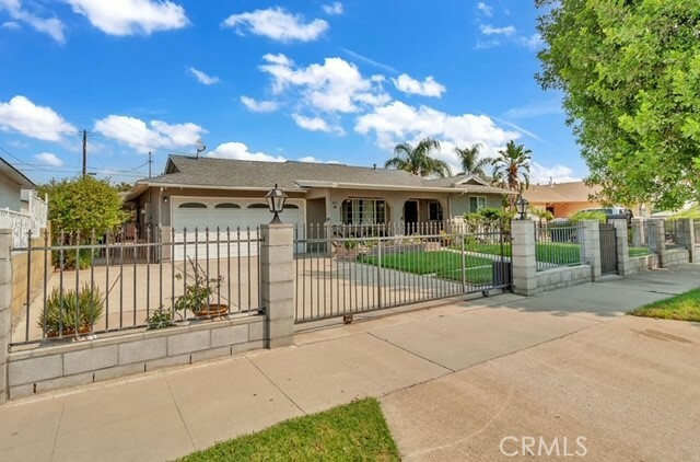 Property Photo:  911 Long Beach Drive  CA 92324 