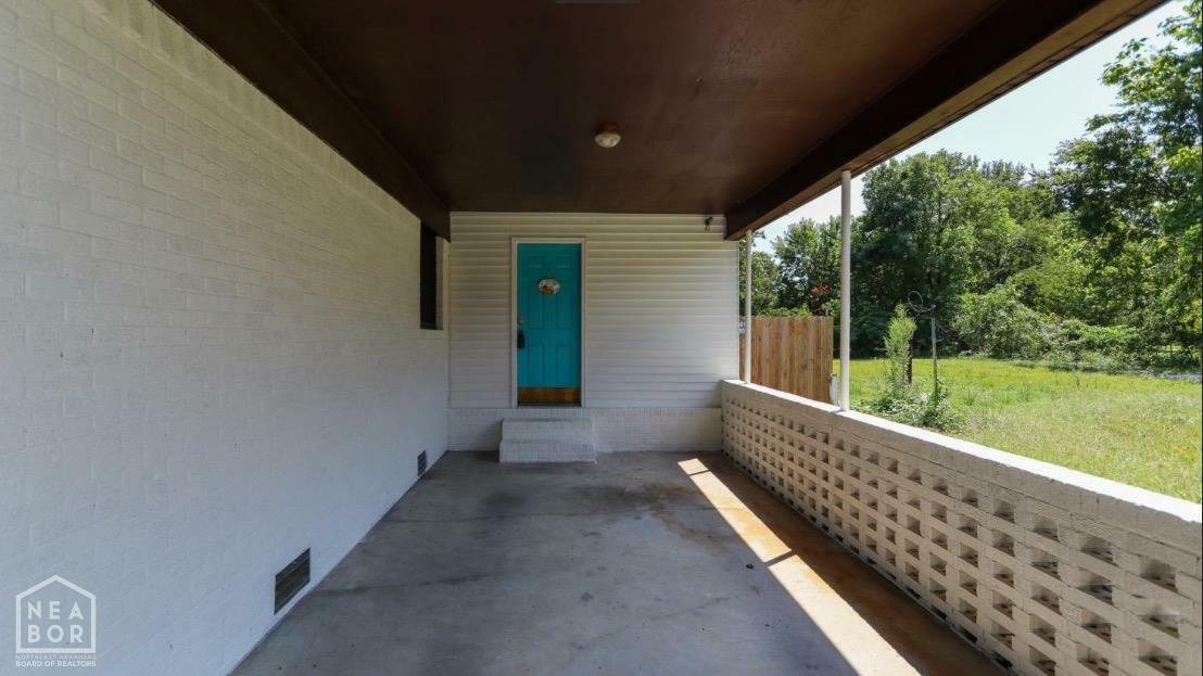 Property Photo:  413 N 10th Avenue  AR 72450 