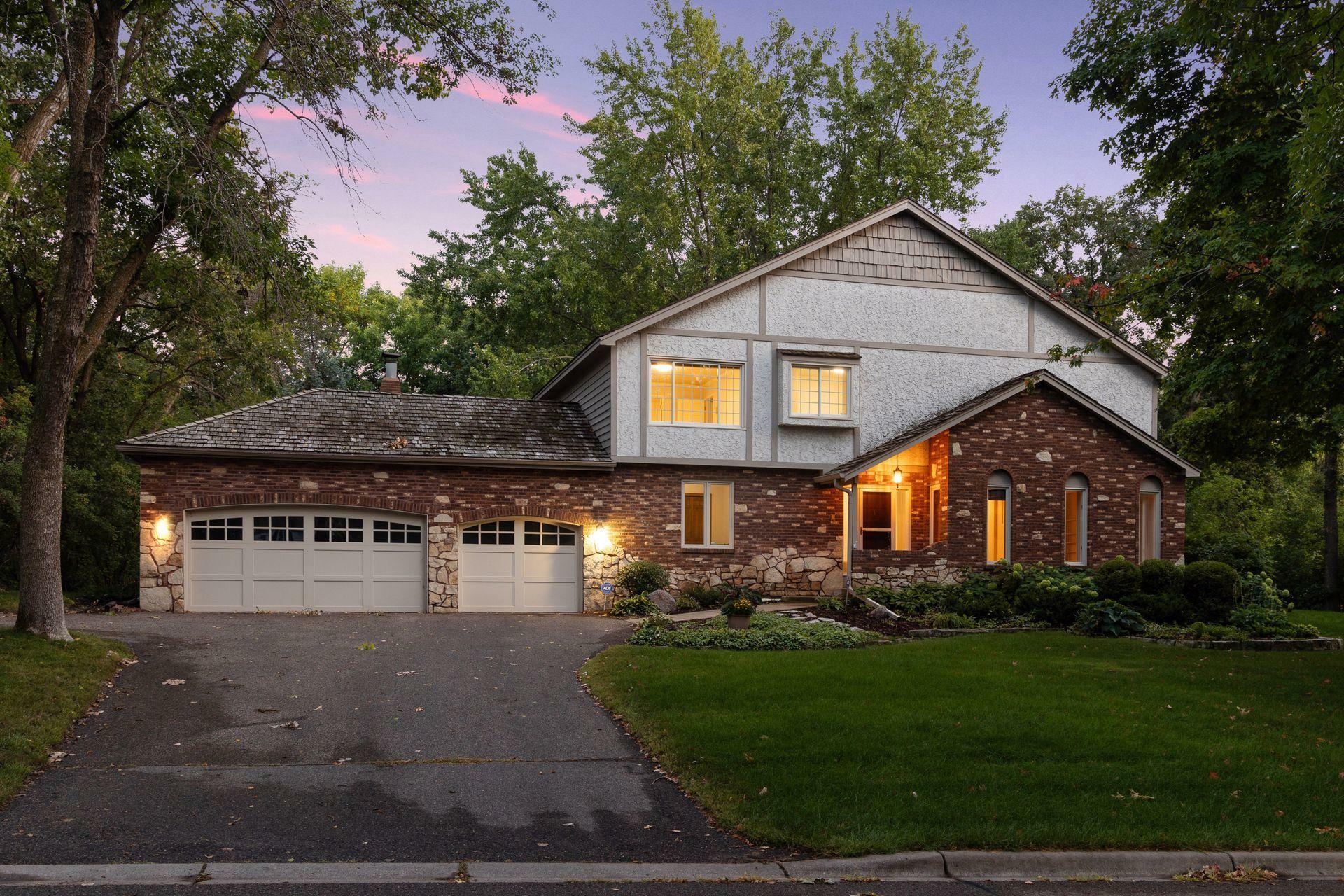 16201 Adeline Lane  Minnetonka MN 55391 photo