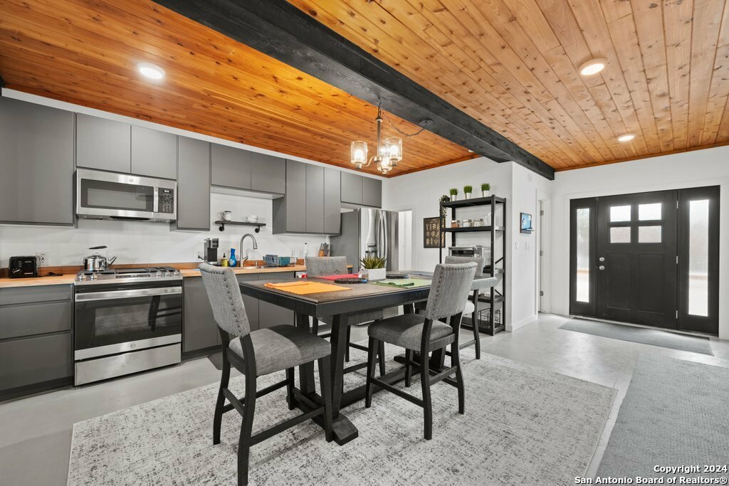 Property Photo: 345 Hancock Rd TX 78133