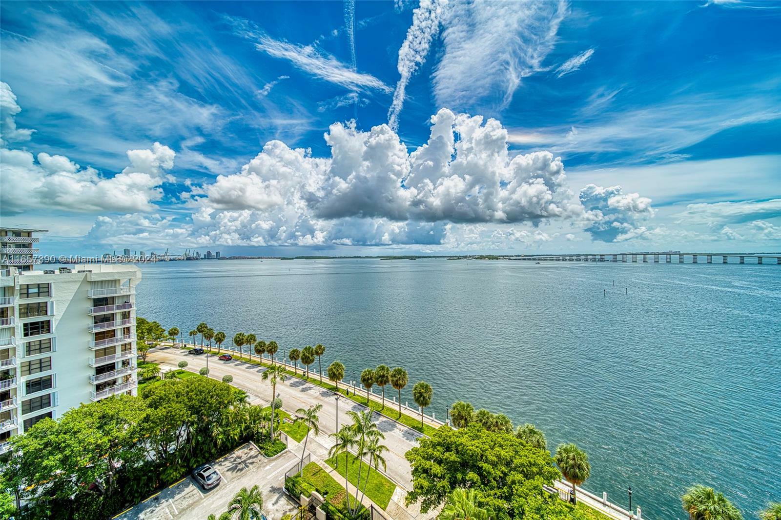 Property Photo:  1450 Brickell Bay Dr 1101  FL 33131 