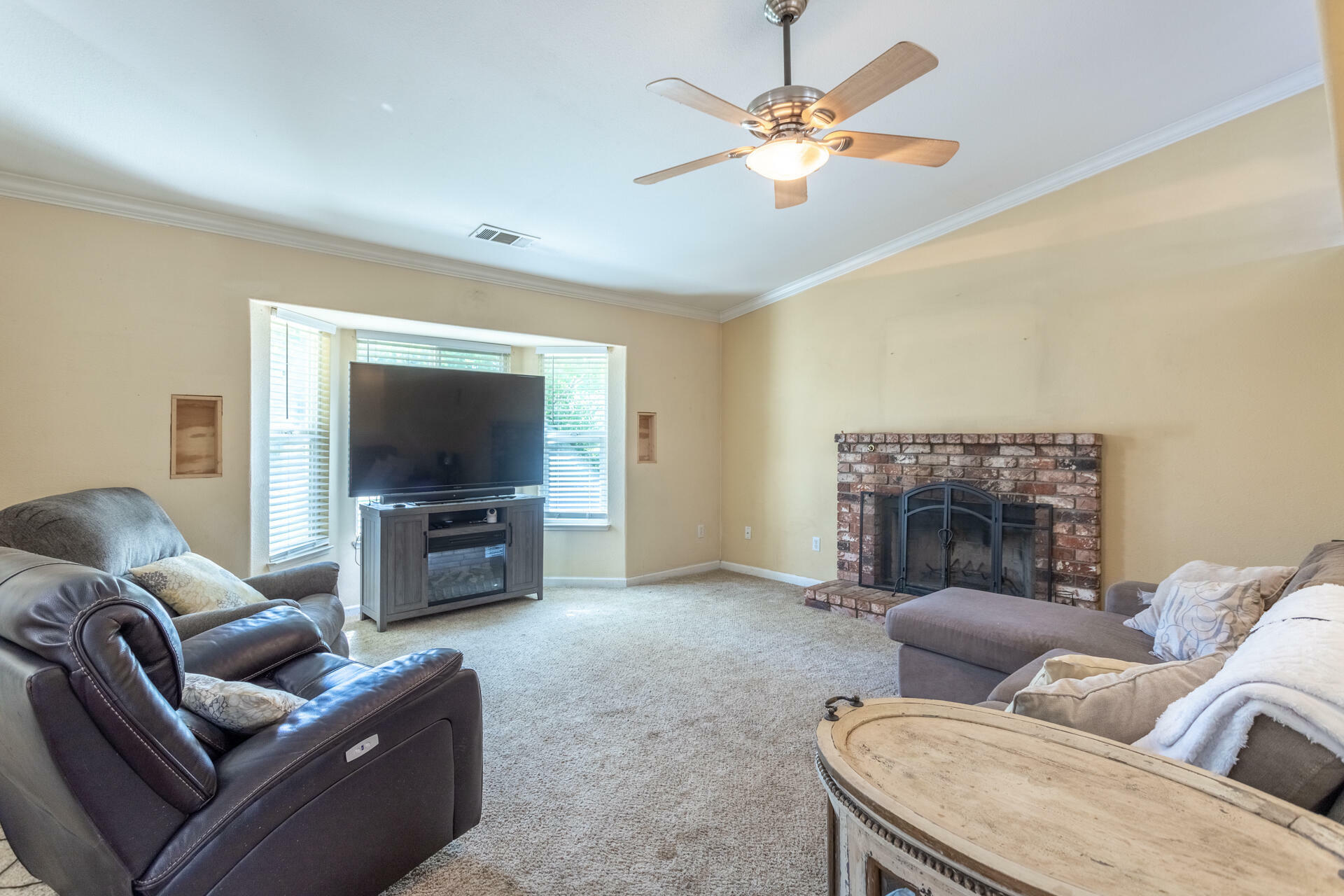 Property Photo:  2638 Evergreen Way  CA 96001 