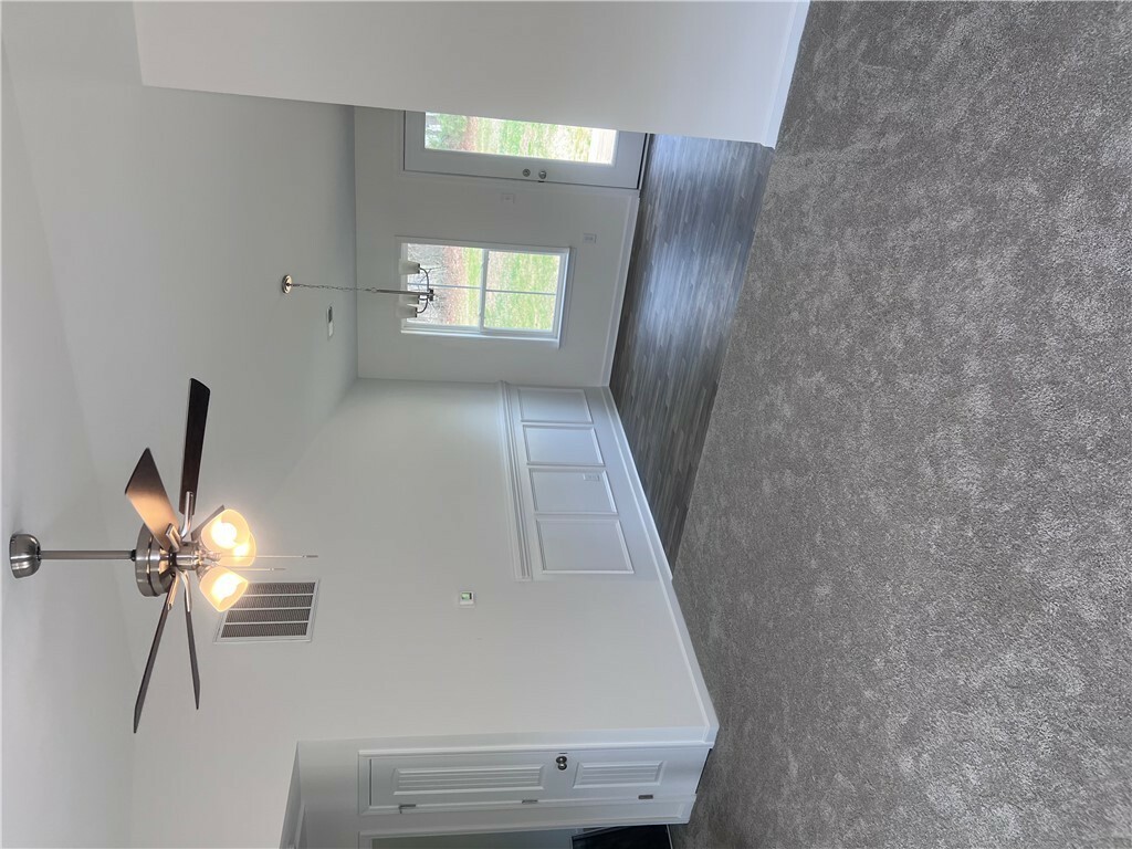 Property Photo:  209 Lincoln Lane  SC 29654 