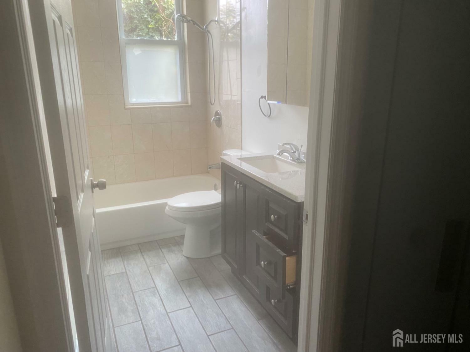 Property Photo:  136 Willow Street  NJ 08816 