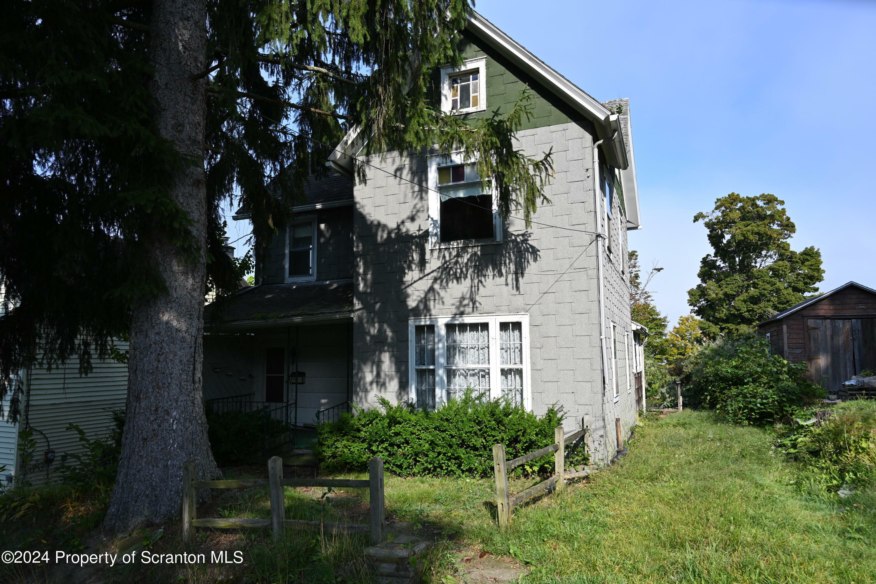 Property Photo:  81 Oak Street  PA 18847 