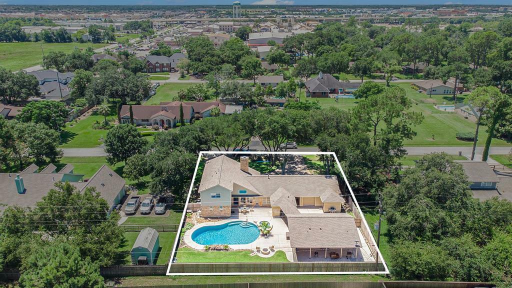 Property Photo:  5026 Mockingbird Lane  TX 77493 