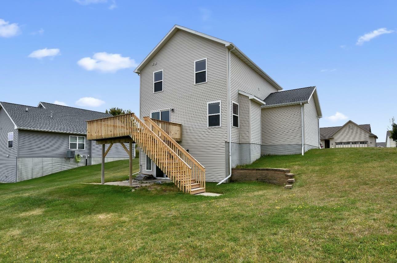 Property Photo:  4749 Loren Drive  IA 50613 