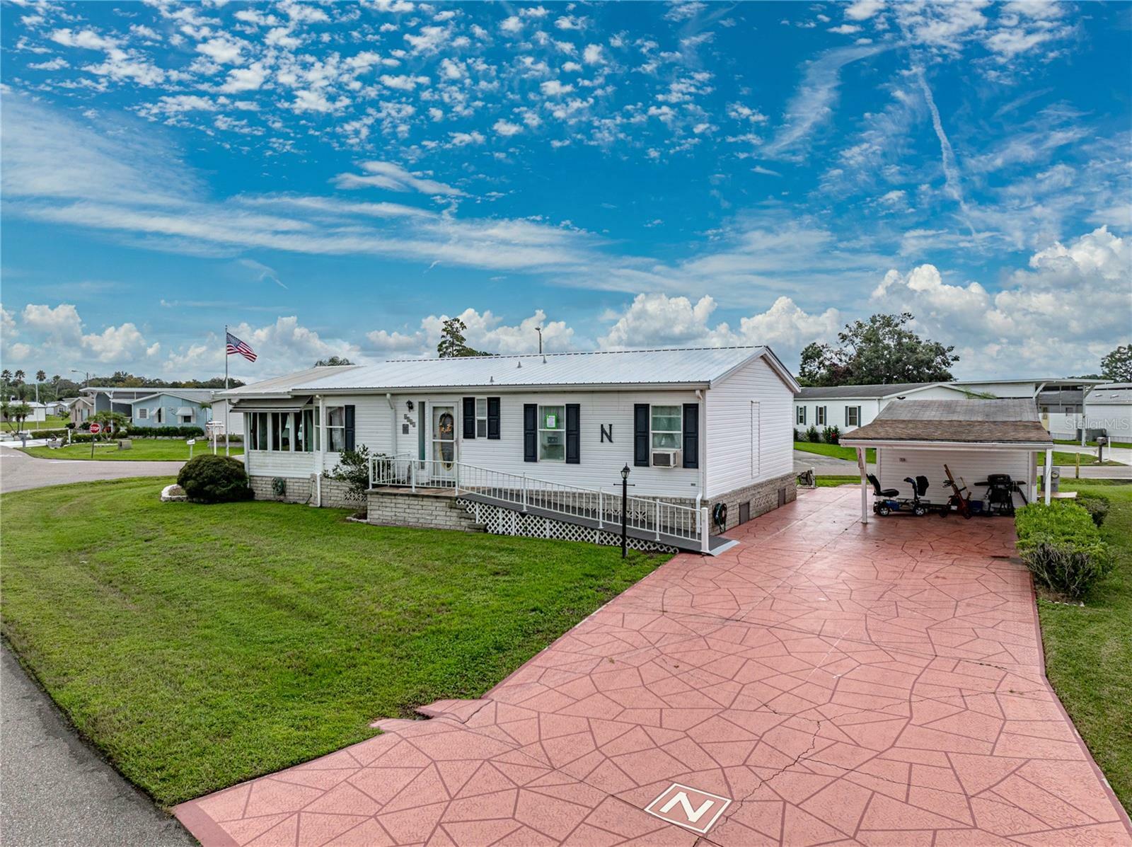 Property Photo:  4963 Northshore Drive  FL 33868 