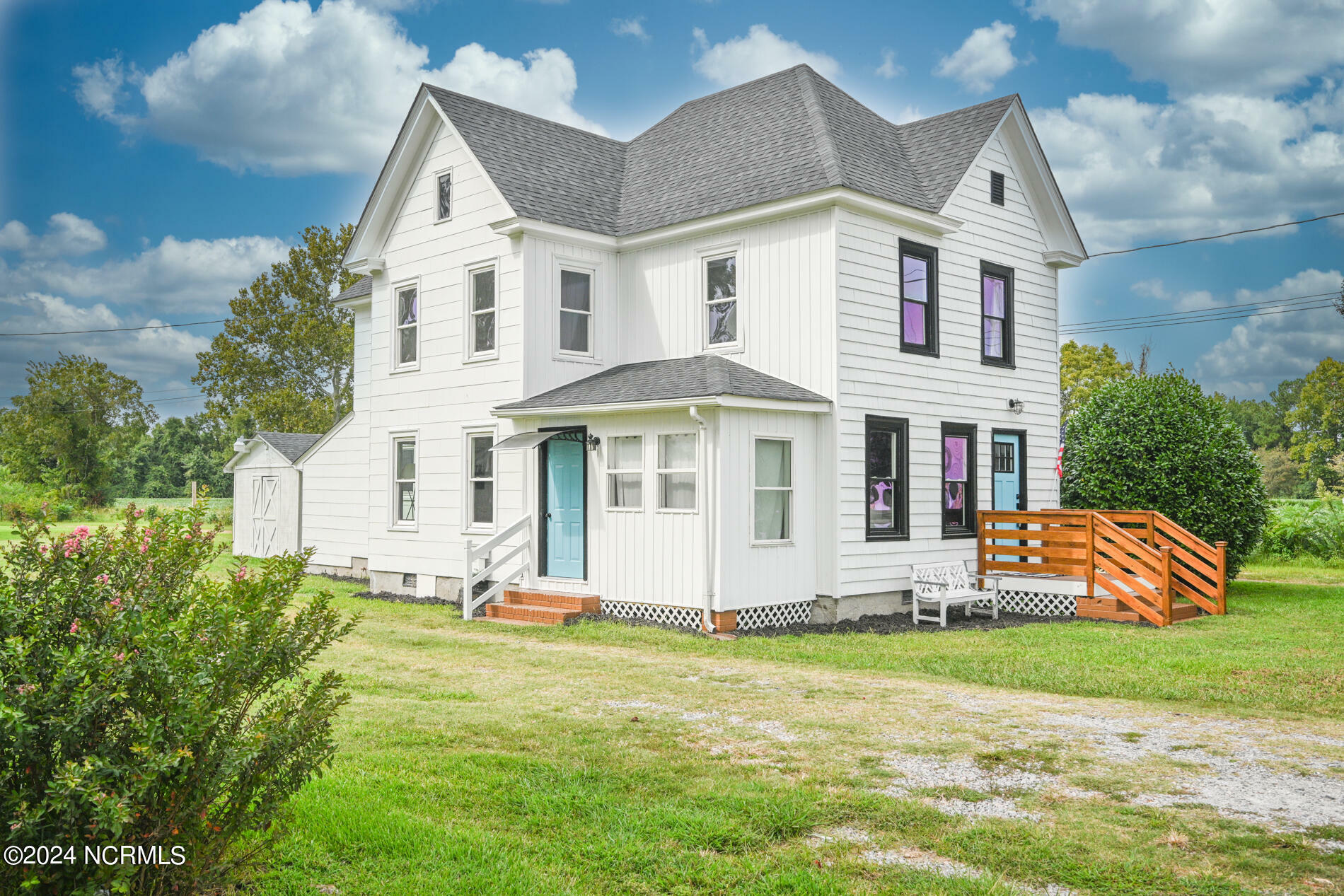 Property Photo:  1712 River Road  NC 27909 