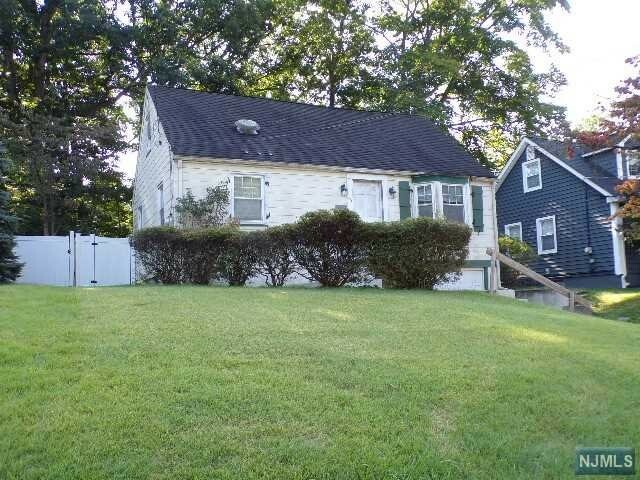 Property Photo:  274 Saint Cloud Avenue  NJ 07052 