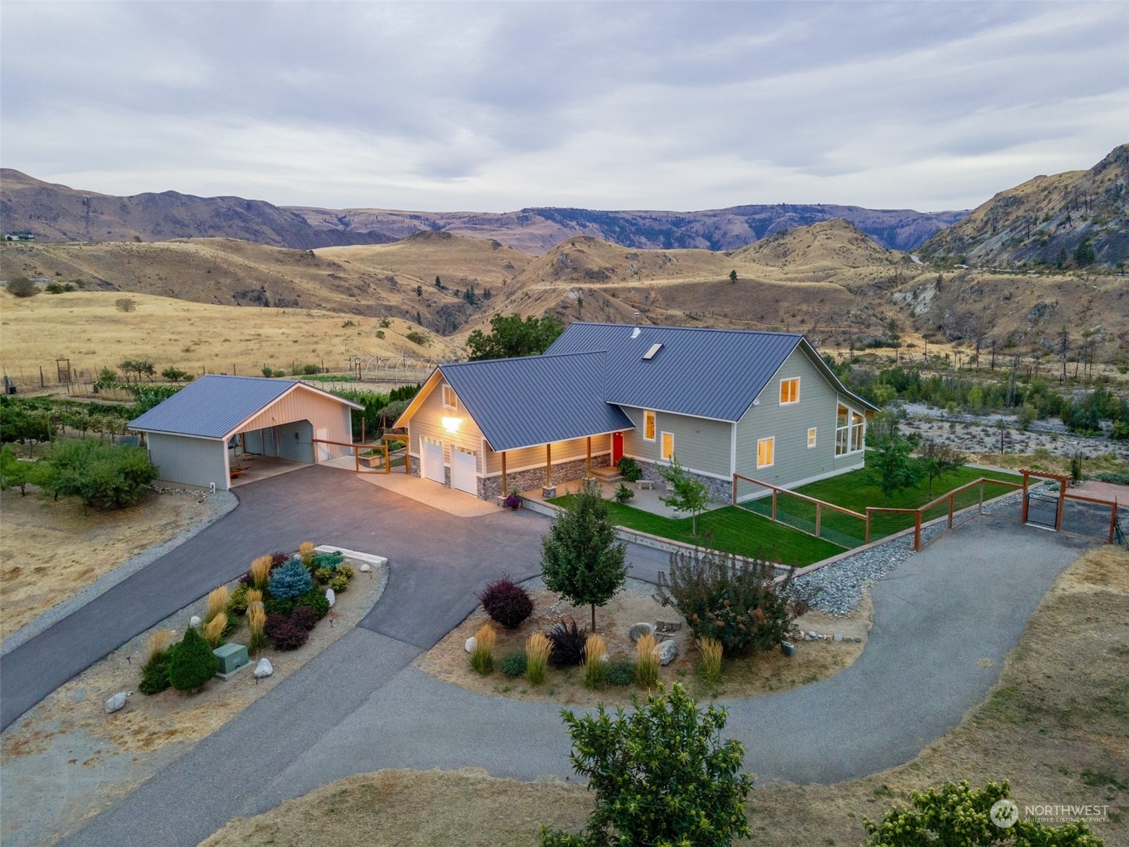 19 Miller Road  Chelan WA 98816 photo