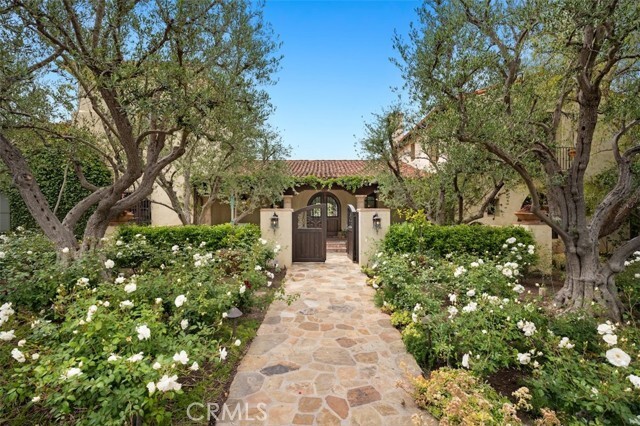 Property Photo: 60 Canyon Creek CA 92603