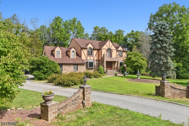 Property Photo: 17 Sweet Dr NJ 07418