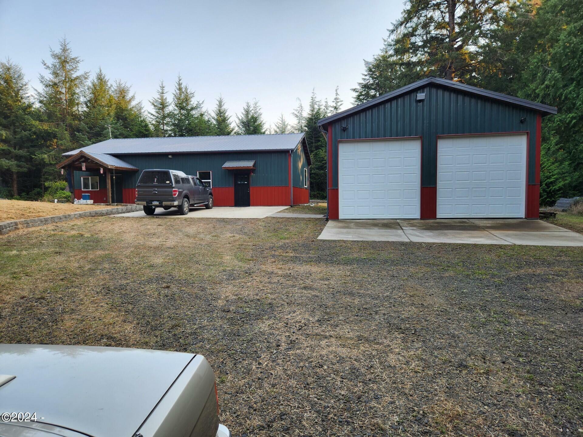 Property Photo:  32 NW Legion Road  OR 97394 