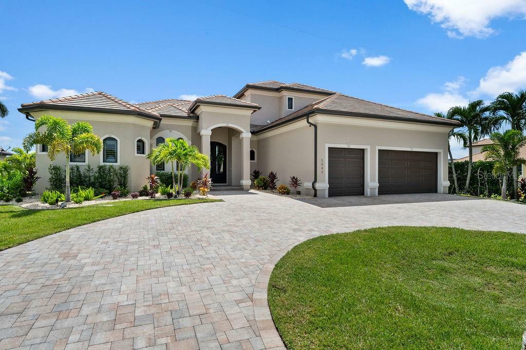 Property Photo:  5049 Sorrento Court  FL 33904 