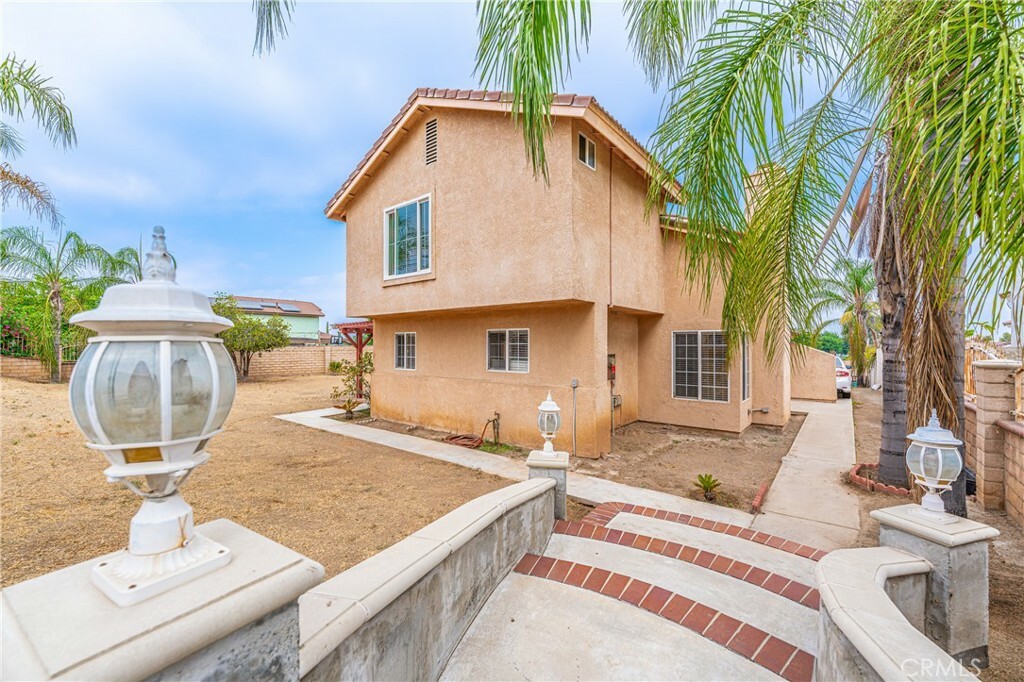 Property Photo:  751 W Ontario Avenue  CA 92882 