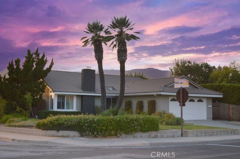 Property Photo:  1469 Avenida Loma Vis  CA 91773 