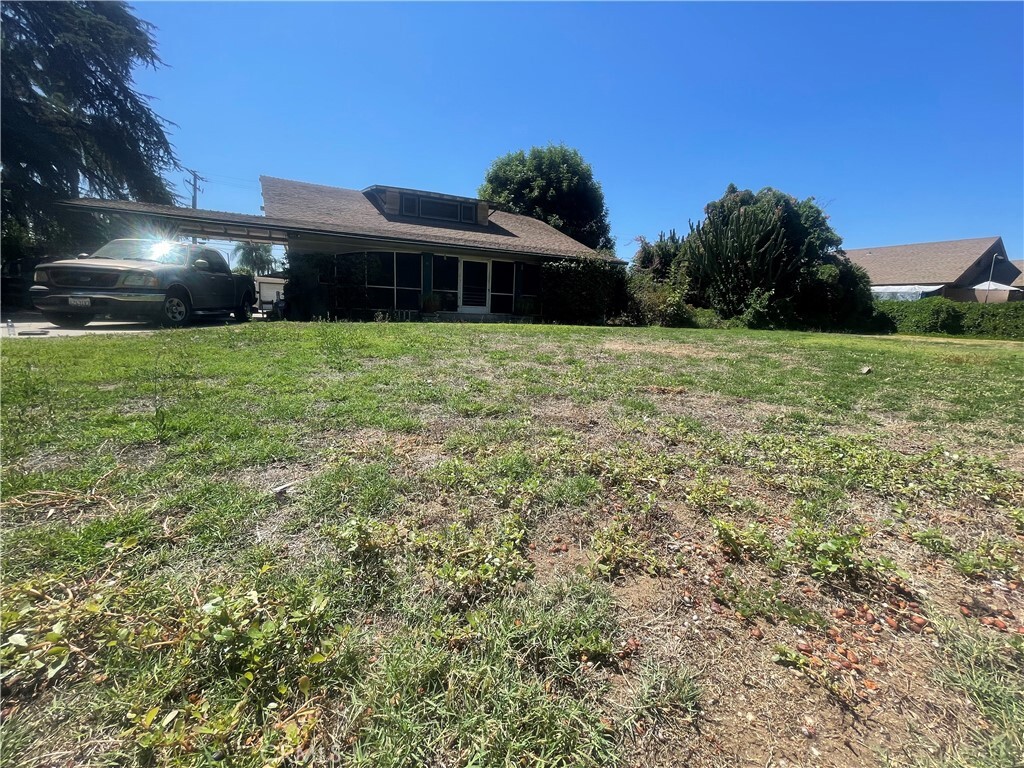 Property Photo:  701 W Nevada Street  CA 91762 