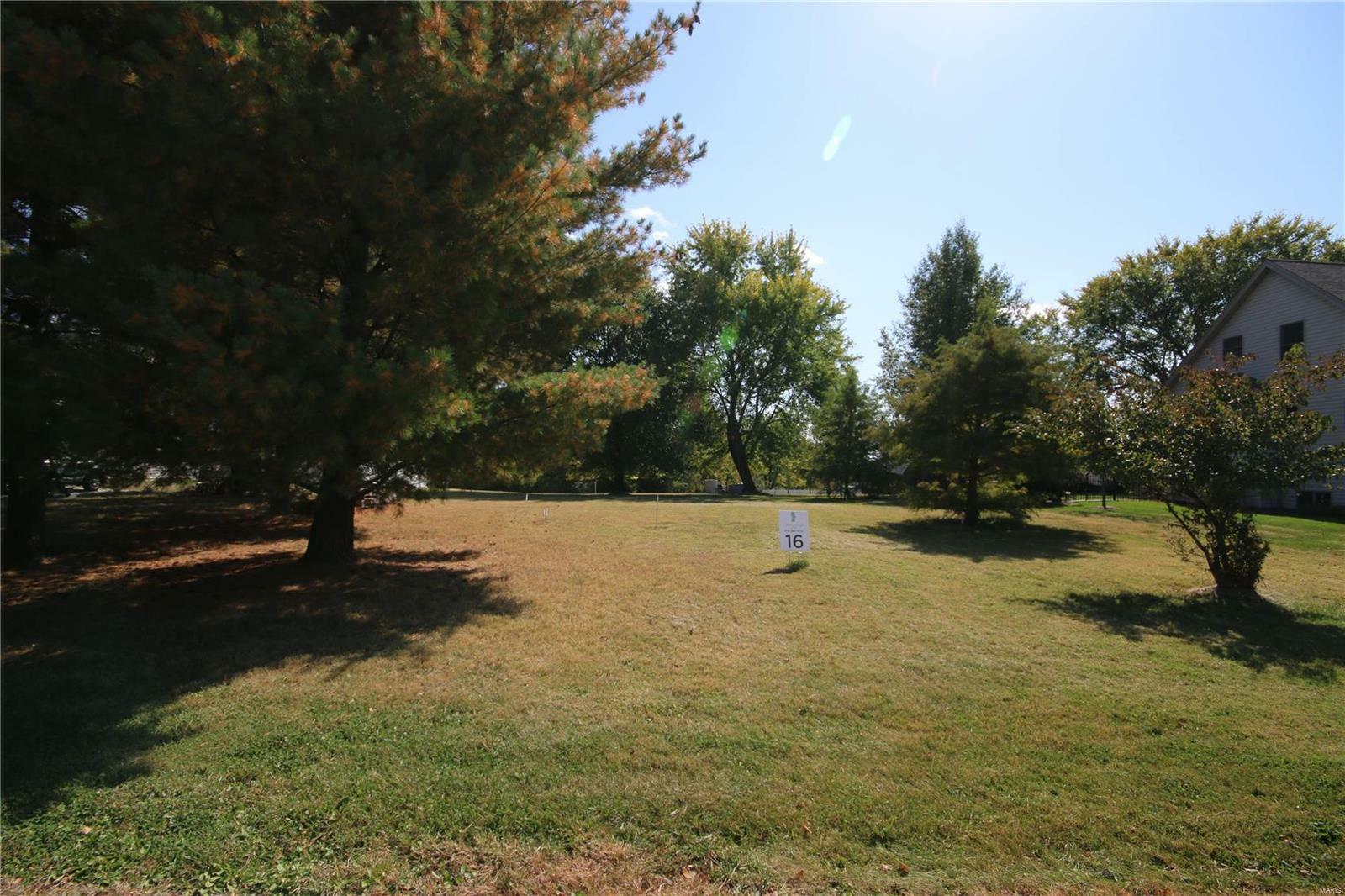 Property Photo:  828 Nancy Lane  MO 63304 