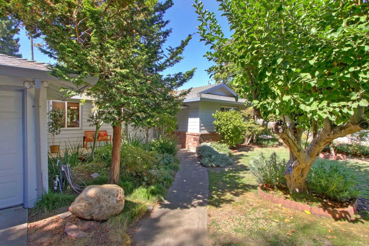 Property Photo:  4308 Ulrich Way  CA 95822 