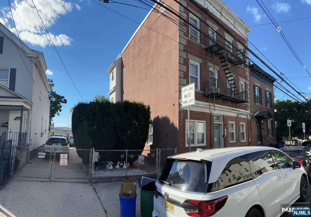 Property Photo:  620 N 7th Street  NJ 07107 