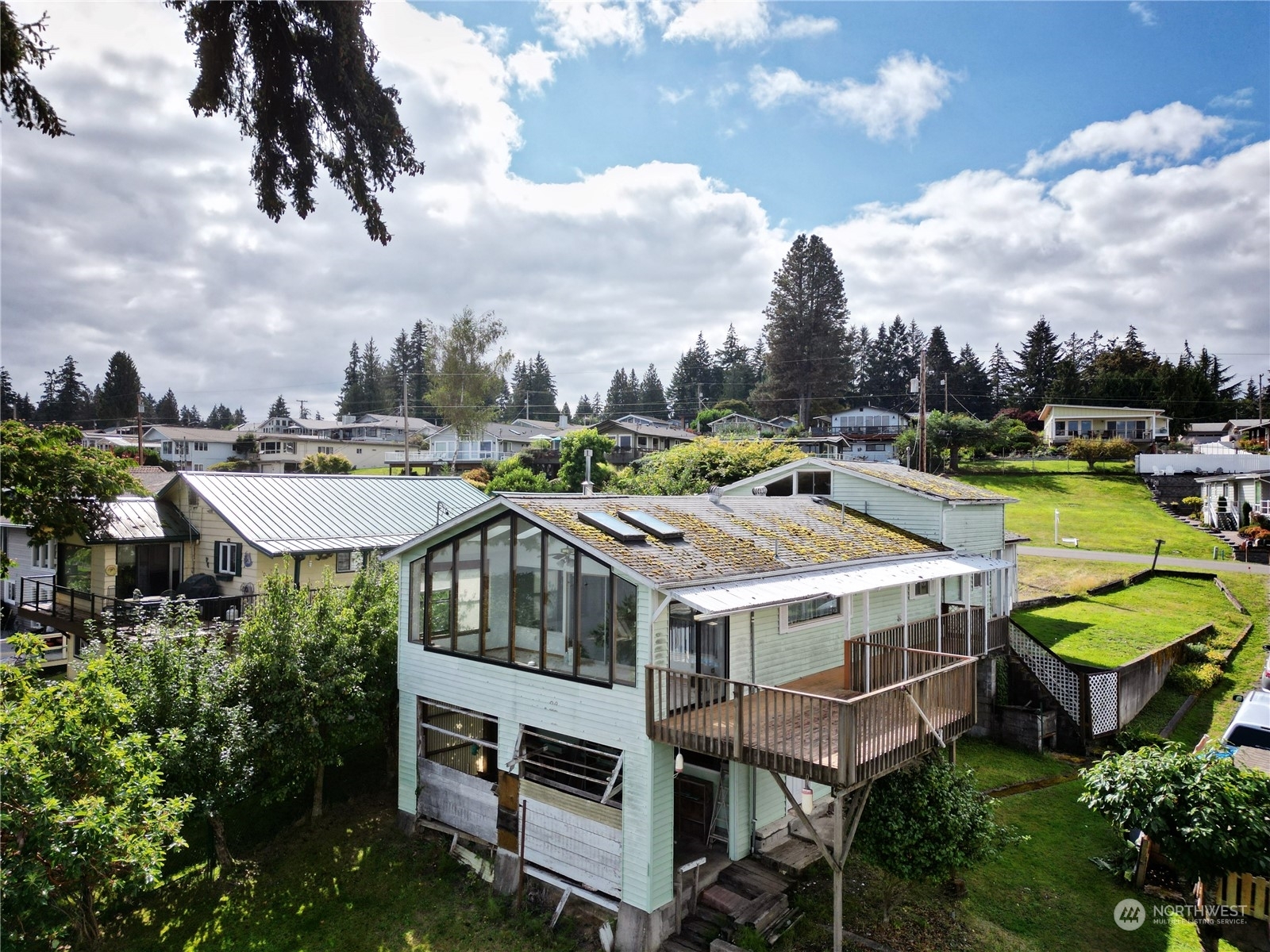 Property Photo:  2526 Island Drive NW  WA 98502 