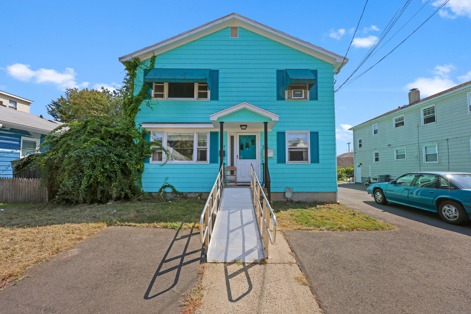 Property Photo:  47 Robin Street  CT 06606 