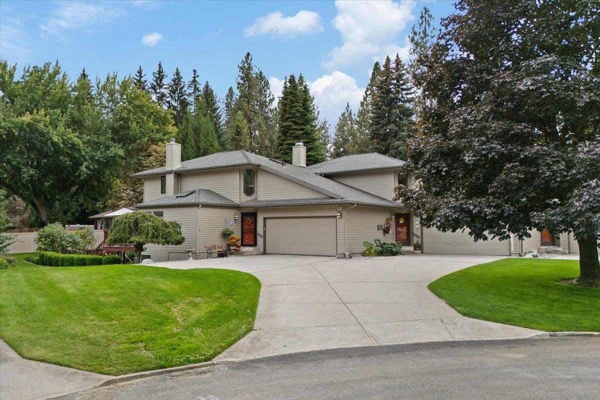 Property Photo:  721 W Briar Cliff Ct  WA 99218 