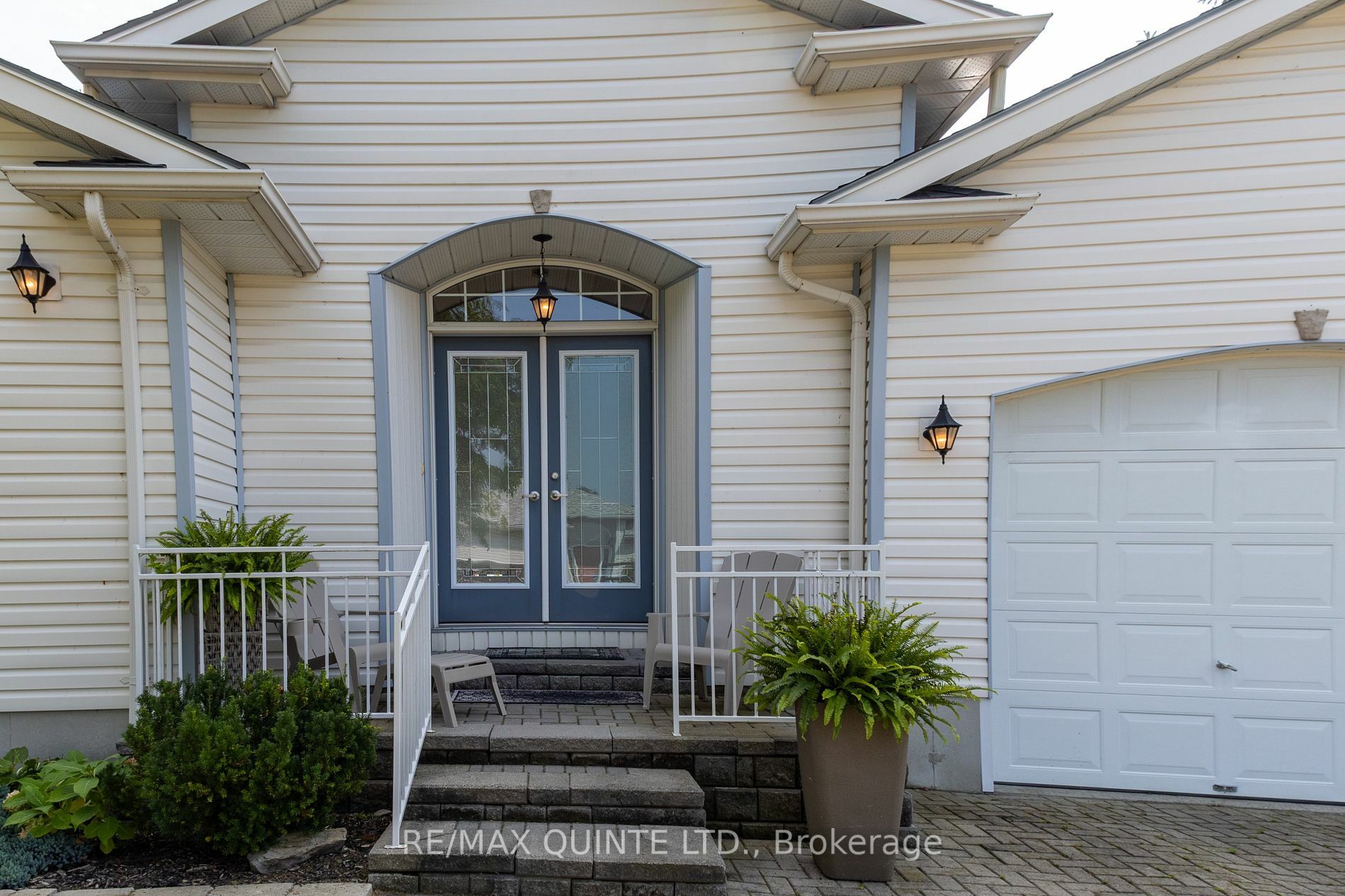 Property Photo:  50 Elmdale Dr  ON K0K 3L0 