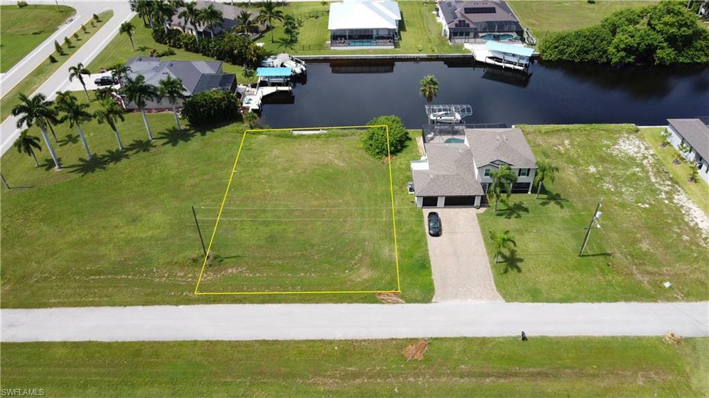 Property Photo:  1206 NW 36th Ave  FL 33993 