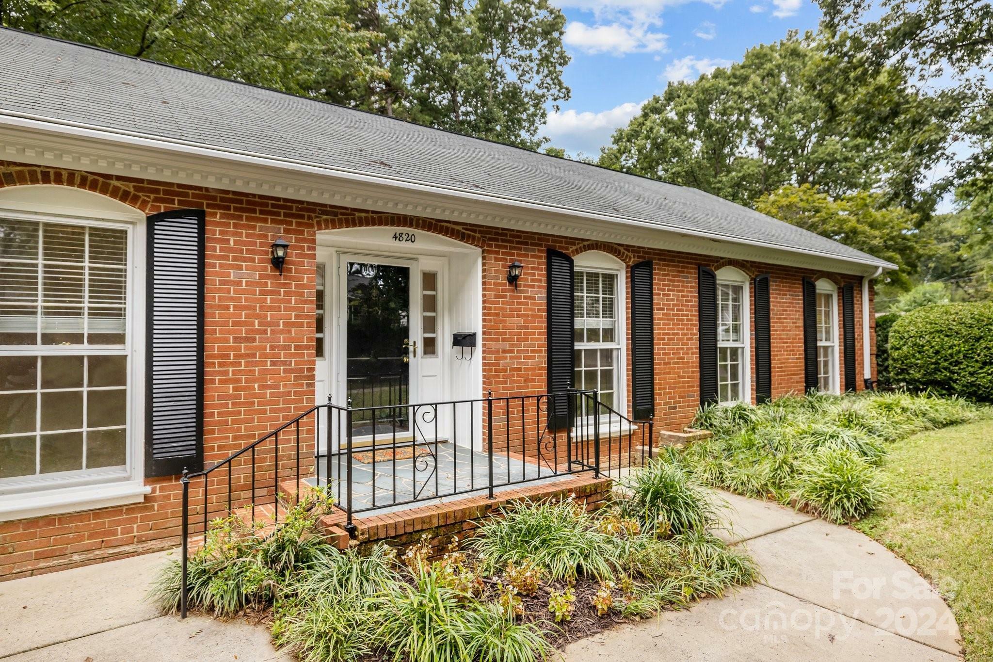 Property Photo:  4820 Montclair Avenue  NC 28211 