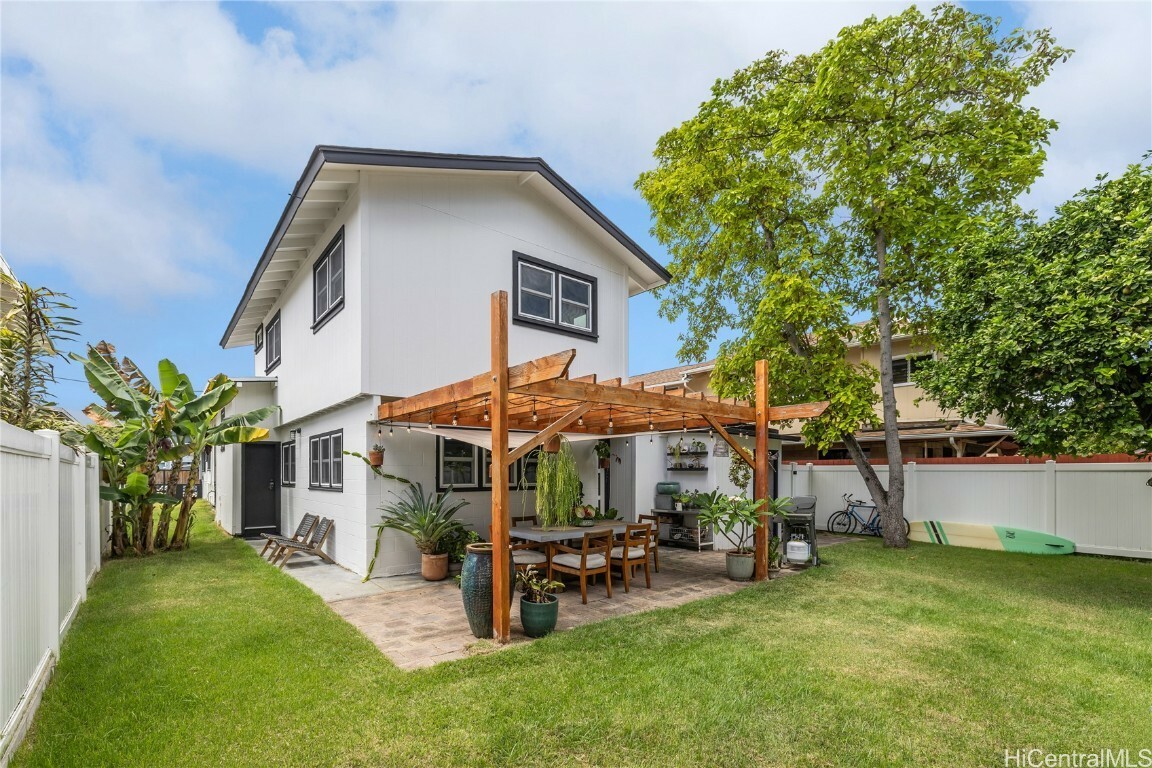 Property Photo:  335B Manono Street  HI 96734 