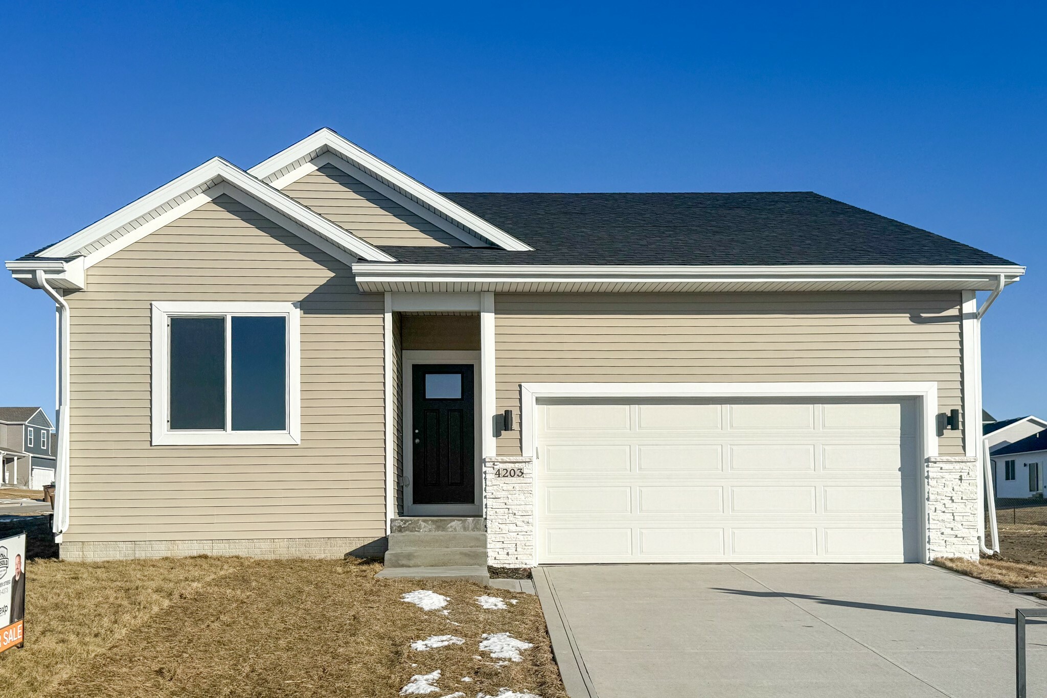 Property Photo:  4203 5th Avenue SW  IA 50009 