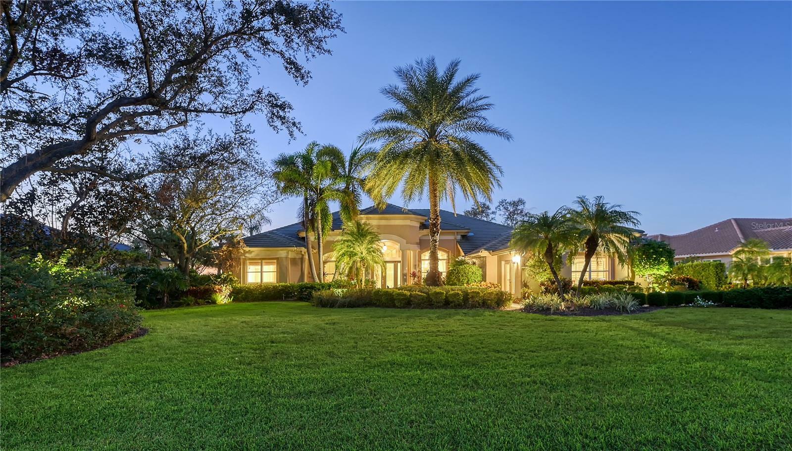 Property Photo:  2570 Tom Morris Drive  FL 34240 