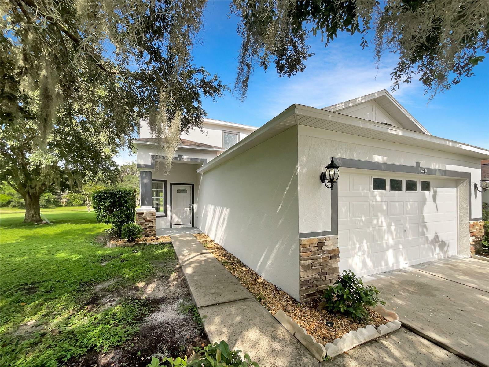 Property Photo:  4219 Bethpage Court  FL 33543 