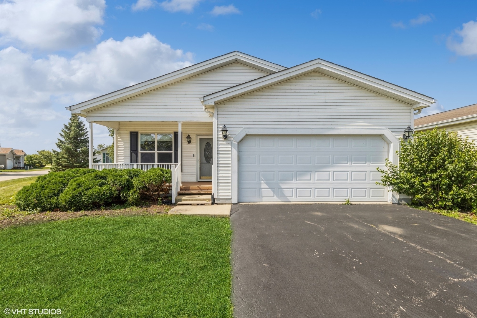 Property Photo:  110 Hunter Court  IL 60030 