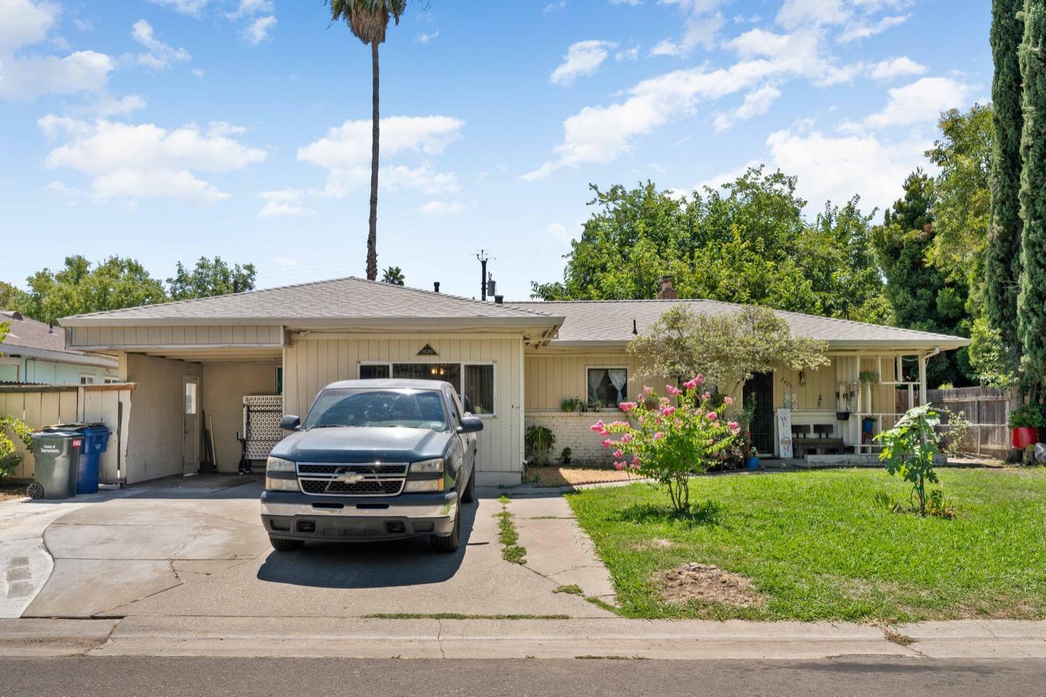 Property Photo:  2420 Burgundy Way  CA 95825 