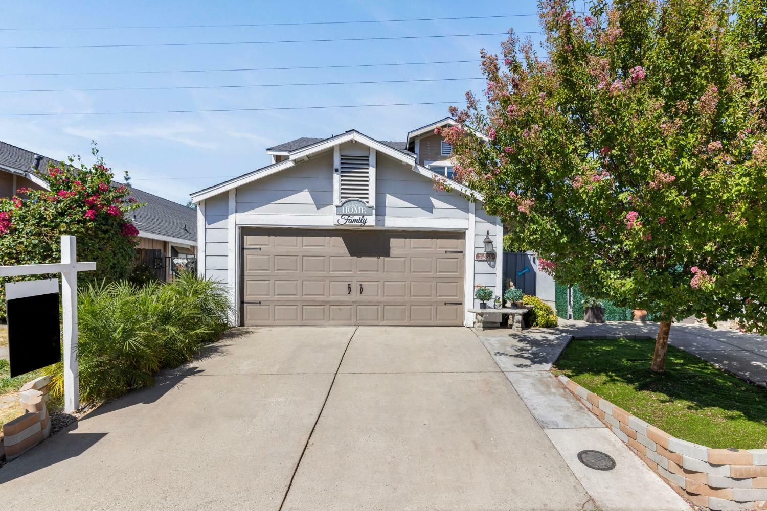 Property Photo:  5284 Thomasino Way  CA 95843 