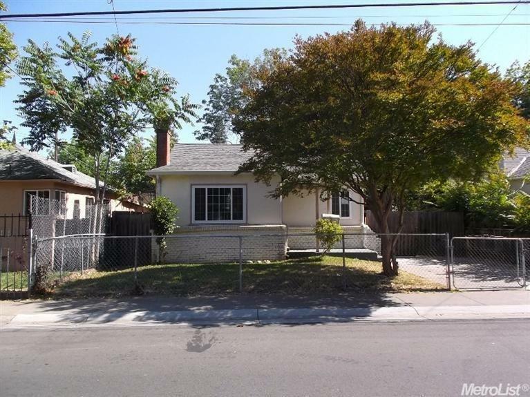 4740 Roosevelt Avenue  Sacramento CA 95820 photo