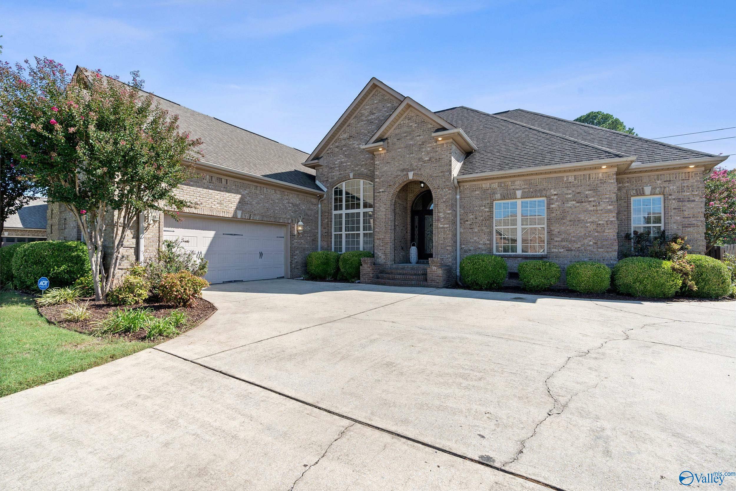 Property Photo:  17492 Carillon Drive  AL 35611 