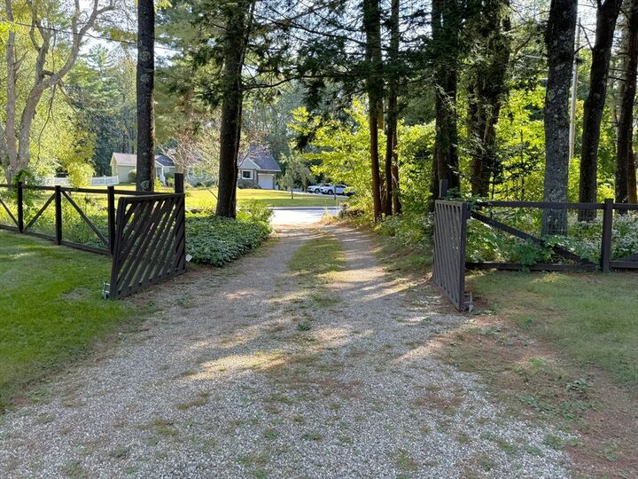 Property Photo: 105 Holden Rd MA 01612