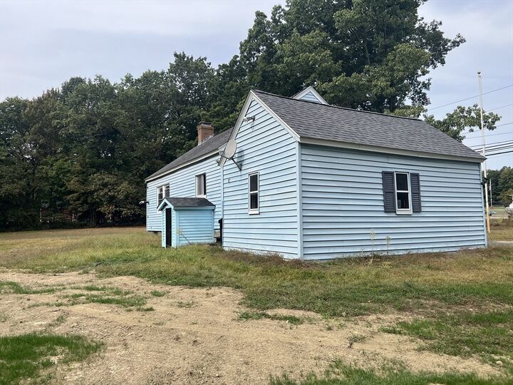 Property Photo:  15 Gardner Rd  MA 01452 