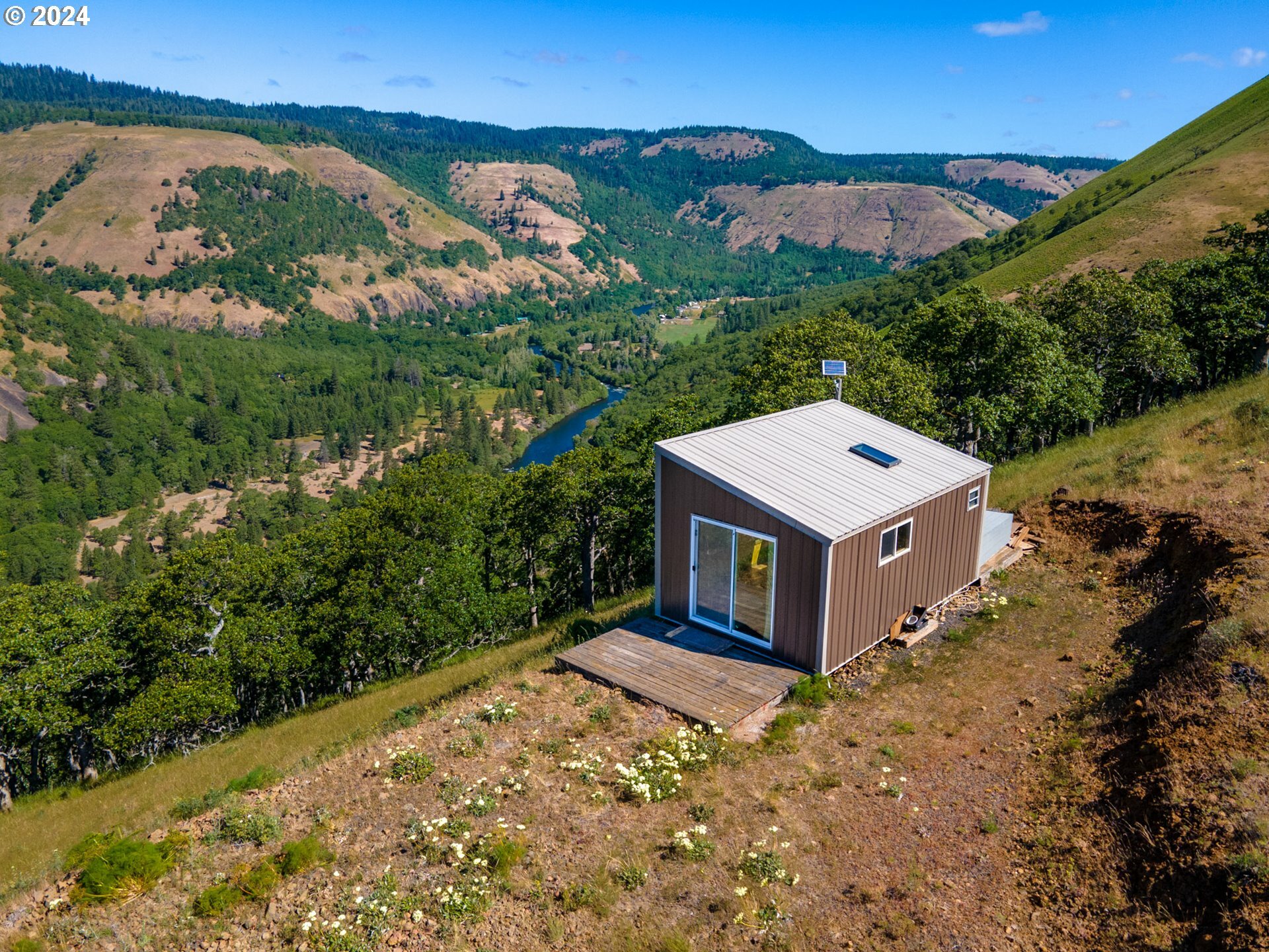 Property Photo:  Suz Ridge Rd  WA 98628 