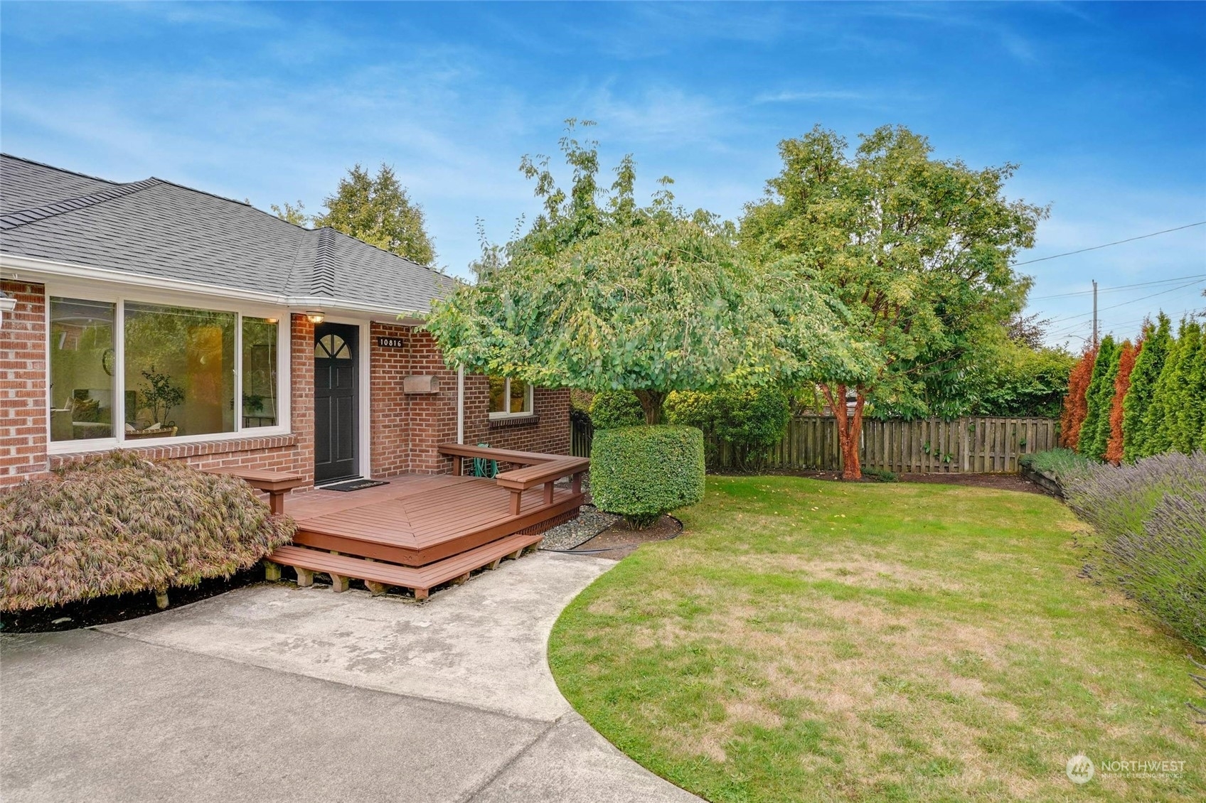 Property Photo:  10816 37th Avenue SW  WA 98146 