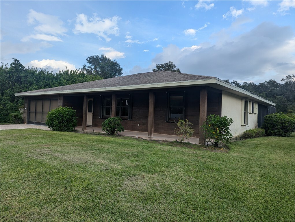 Property Photo:  1209 George Street  FL 32958 