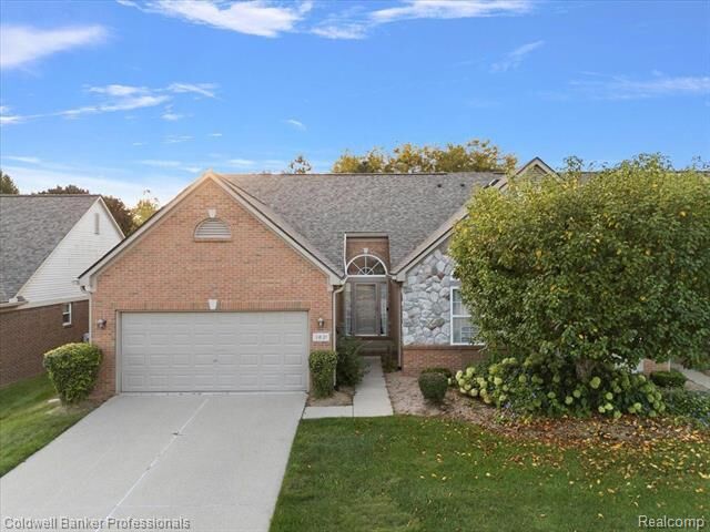 Property Photo:  3831 Arbor Drive  MI 48326 